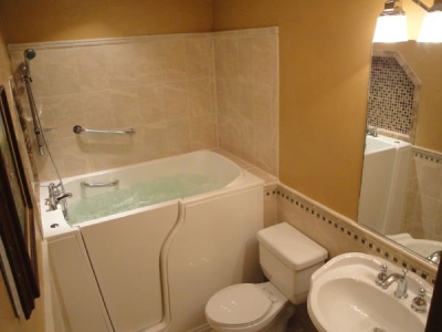 Dream Baths of Alabama, LLC installs hydrotherapy walk in tubs in Highland Home