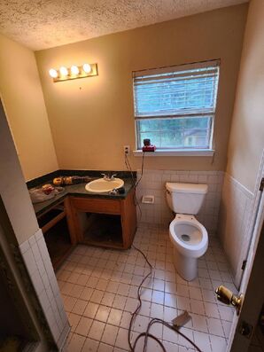 Before & After Full Bathroom Remodel in Millbrook, AL

(Charlie Jr. & Mike) (2)