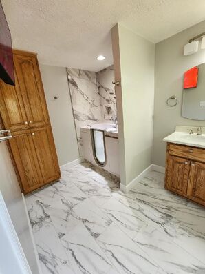 Before & After Full Bathroom Remodel in Millbrook, AL

(Charlie Jr. & Mike) (4)