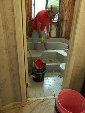 Bathroom Remodeling in Montgomery, AL (Chrlie, Mike, & Landon) (4)