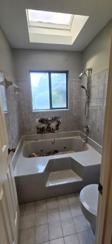 Bathroom Remodeling in Montgomery, AL (Chrlie, Mike, & Landon) (2)