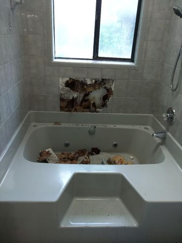 Bathroom Remodeling in Montgomery, AL (Chrlie, Mike, & Landon) (1)